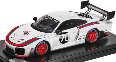 Porsche 935 Model Car - 1:12 Scale
