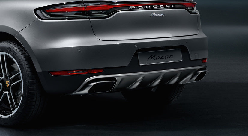 Stainless-steel rear trim- Macan II