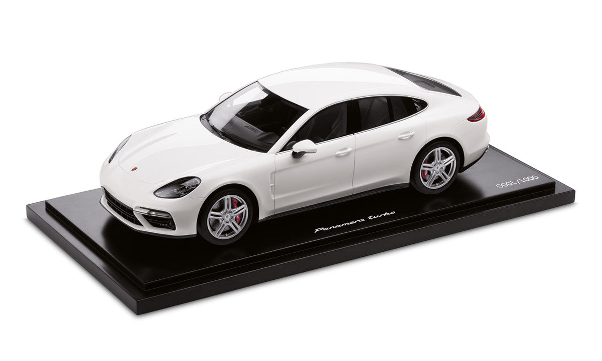 Porsche Panamera S Bleu Gris Métallisé Échelle 1:24 Maquette Welly en Métal Injecté Porsche Panamera S Bleu Gris Métallisé Échelle 1:24 Maquette Welly en Métal Injecté