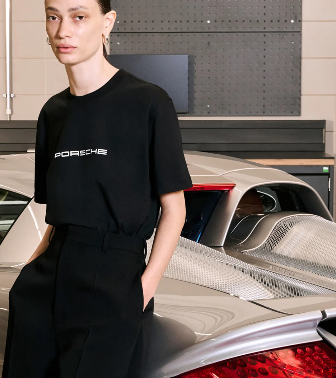 Porsche Unisex T-Shirt – 25Y Porsche Carrera GT