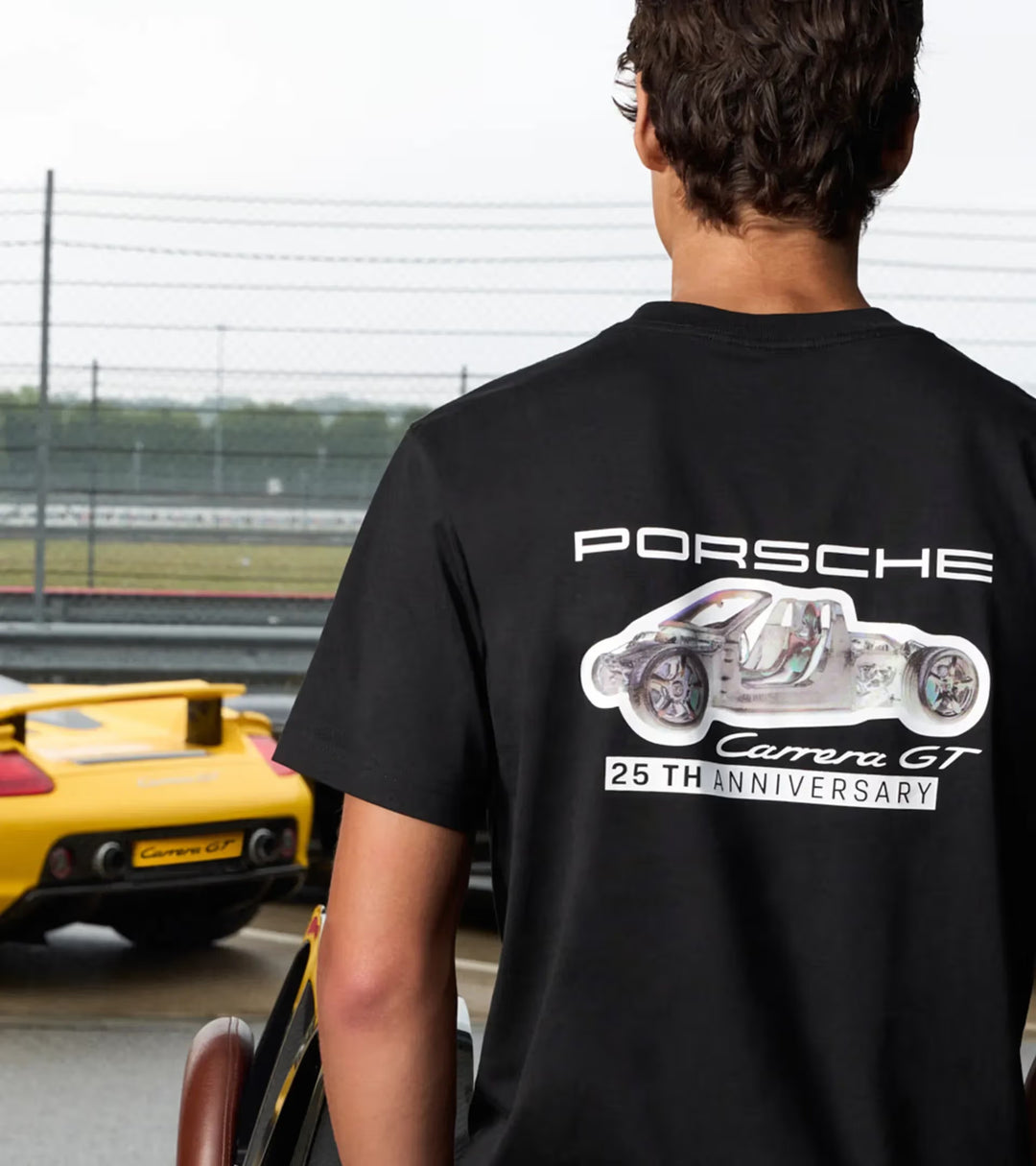 Porsche Unisex T-Shirt – 25Y Porsche Carrera GT