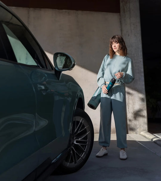 Porsche Drinking Bottle - Cayenne Electric Lifestyle