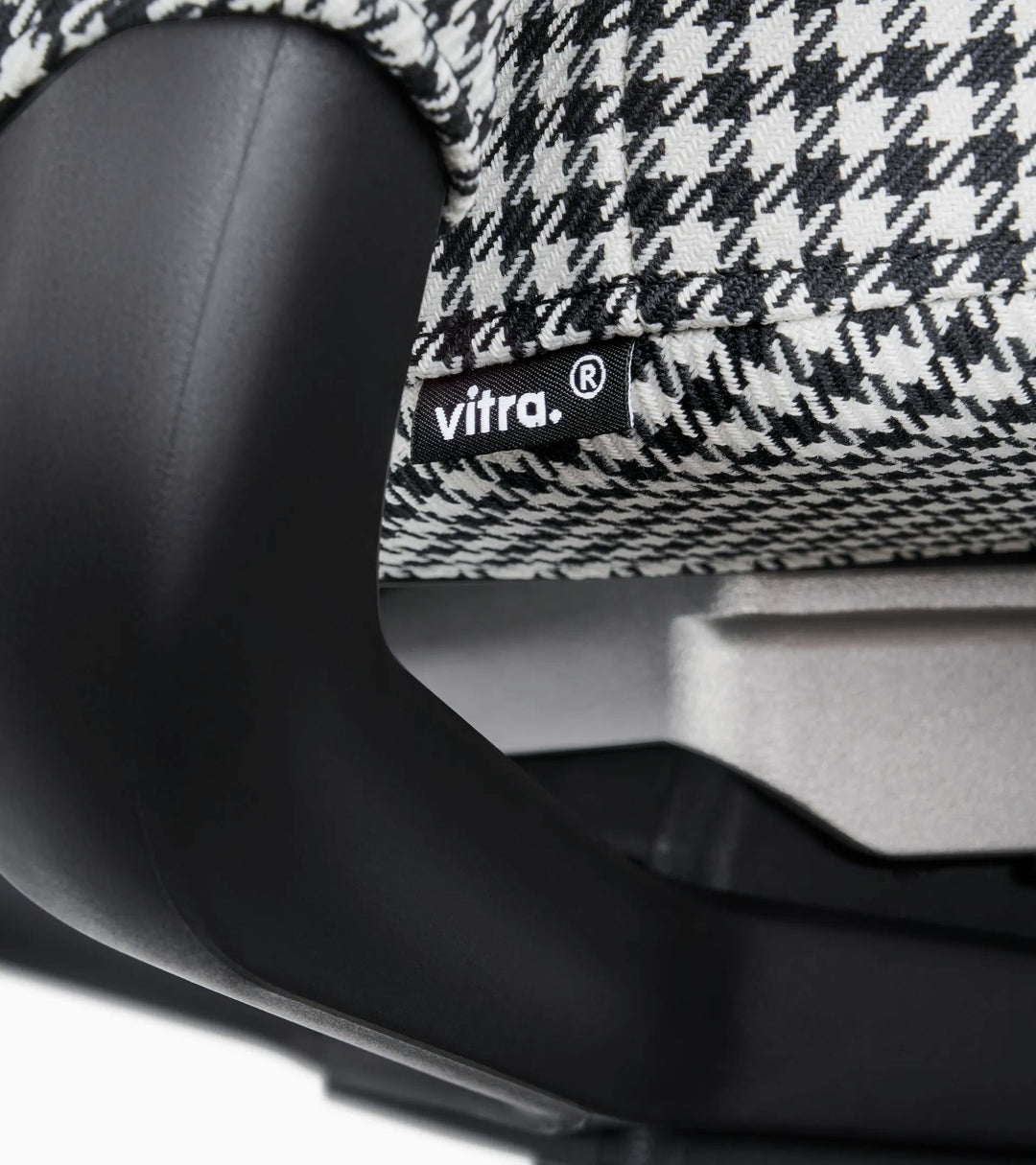 Porsche ID Trim L Pepita Edition Office Chair - Limited Edition